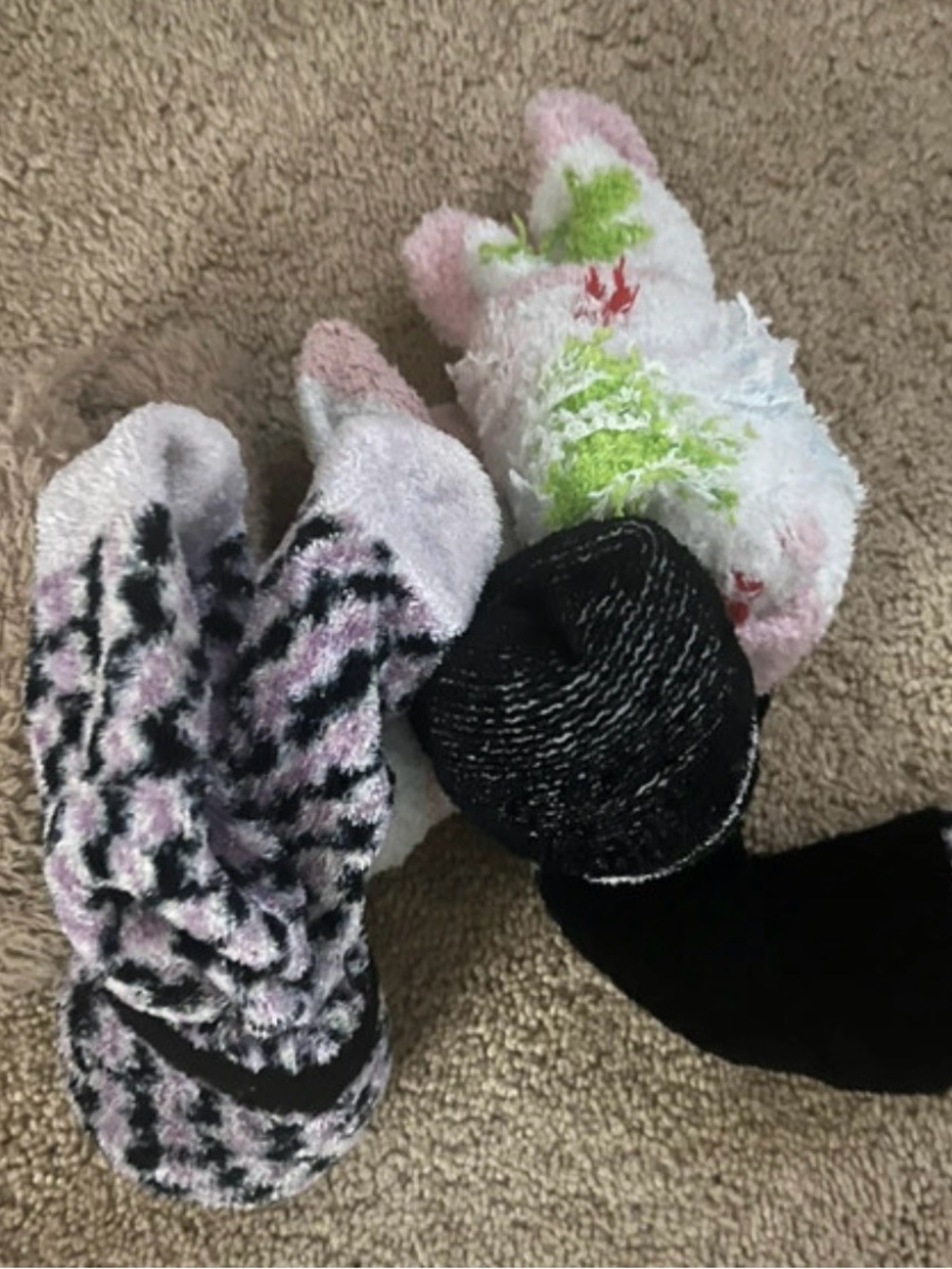 Plush Assorted Soft Toys for Women โ Pink, White, Black & Green